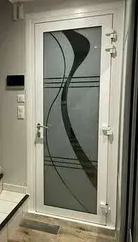 Porte d'entrée aluminium